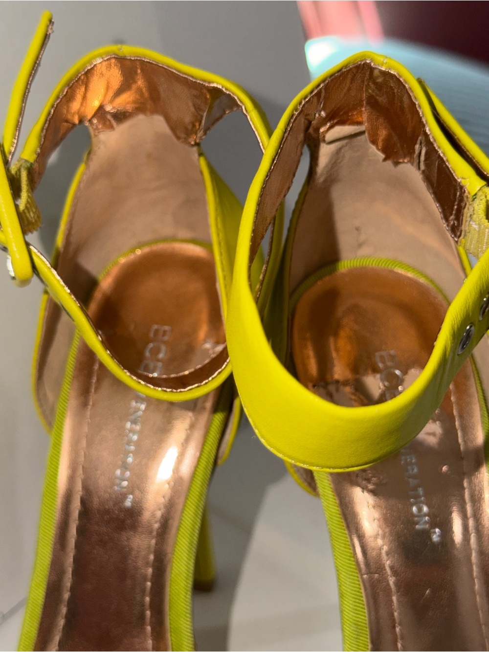 BCBGeneration "Zenas" Citron Neon/Lime Green Platform Sandals High Heels - Picture 11 of 11